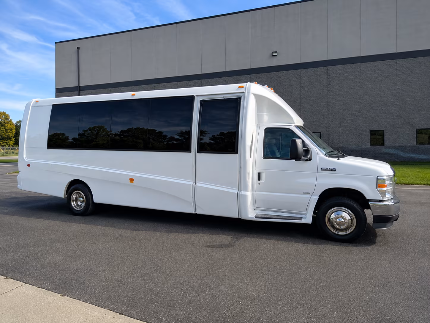 convention and conference shuttle buses at classic center athens
