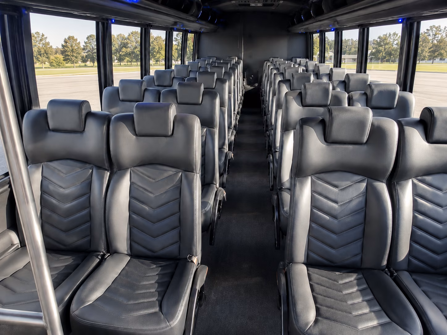 minibuses and charter buses for georgia bulldogs basketball at stegeman coliseum