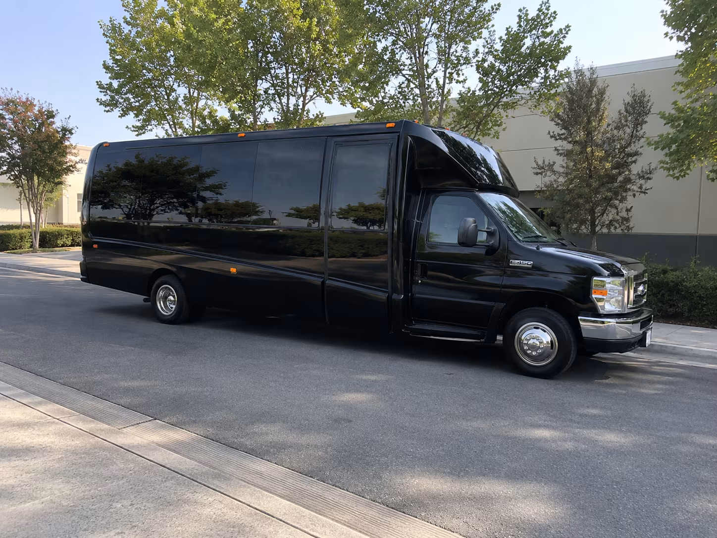 party bus rentals in athens for the perfect prom night